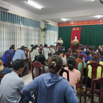 UBND thị trấn Phú Thịnh vừa tổ chức hội nghị tập huấn tuyên truyền Luật