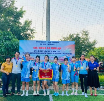 Phú Thịnh tổ chức giải bóng đá mini nữ năm 2024